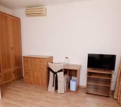 Номер Полулюкс 2-8 в Интурист