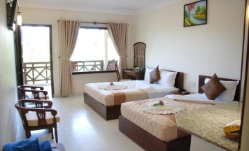Номер Deluxe в Ocean Star Resort