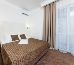 Номер первой категории с балконом в Adriatic