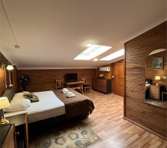 1 Категория (номер с 1 двуспальной кроватью с видом в атриум) в Hotel park river
