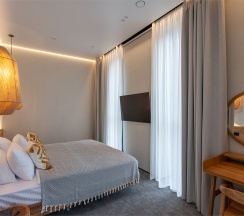 Двухкомнатный люкс с кроватью King Size в Ion