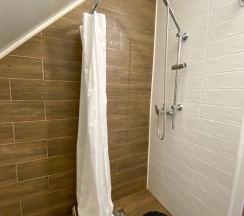 3-местная комната стандарт №6 (мансарда) в Greenwall