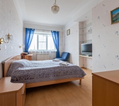 2-комнатные апартаменты улучшенные в Sutki Rent (Сутки Рент) с видом на Петропавловку