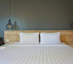 Студия с балконом и с видом на сад в Signature Phuket Resort