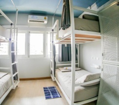 Четырёхместный номер Standard в The Moon Hostel Hua Hin