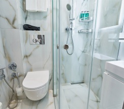 Стандарт с балконом в Mirror Family