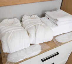 Двухкомнатный семейный номер с двумя балконами в Ростов