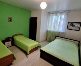 Четырёхместный номер Economy с видом на внутренний двор в Давинчи