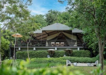 Номер Royal с балконом в Te Mata Glamping Khao Yai