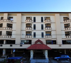 Двухместный номер Standard 2 отдельные кровати в B.P Grand Service Apartment Chiang Mai