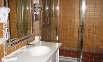 Номер люкс в Апельсин