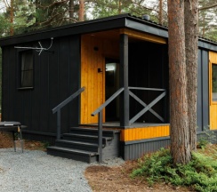 Бежевый дом в Мох