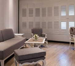 Двухместный люкс Governess двуспальная кровать в The Raweekanlaya Hotel Bangkok