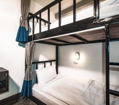 Кровать в общем номере в Balcony Party Hostel Beachfront - Adults Only