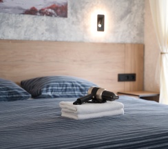 Двухместный номер с большой кроватью или двумя односпальными кроватями КОМФОРТ ПЛЮС в Морской