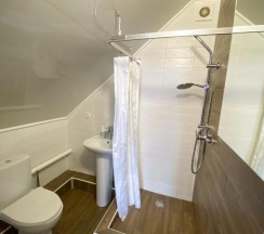 Трехместный номер на третьем этаже 7 в Greenwall