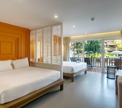 Номер Grand с видом на бассейн в Arinara Beach Resort Phuket