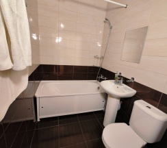 4х местный стандарт с французским балконом в Морская волна