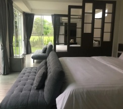Коттедж с красивым видом из окна в Khaoyai Nature Resort