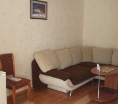 Номер стандарт улучшенный с 1 двуспальной кроватью в Оптималь