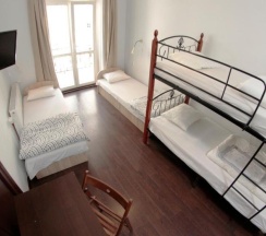 Четырёхместный номер Standard в Pit Stop Hostel
