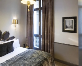 Одноместный номер Comfort двуспальная кровать в Hotel Lumen Paris Louvre