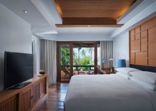 Номер Deluxe с видом на сад в Renaissance Koh Samui Resort & Spa