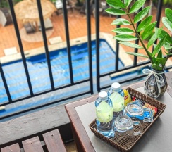 Номер Superior с балконом и с видом на бассейн в Savotel