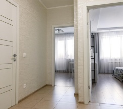 Апартаменты улучшенные Фрунзе,49 16 этаж в AntoninaApartments (АнтонинаАпартментс) на улице Крылова