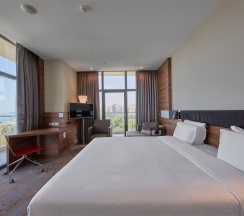 Номер Executive, с панорамным видом на море - с двуспальной кроватью в Pullman Sochi Centre