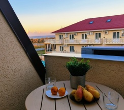 5ти местный стандарт с французским балконом в Золотой берег Витязево