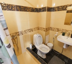 Коттедж с 6 комнатами с балконом и с красивым видом из окна в Дом пробуждения