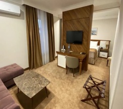 Двухместный люкс (двуспальная кровать) в Kaspi boutique hotel