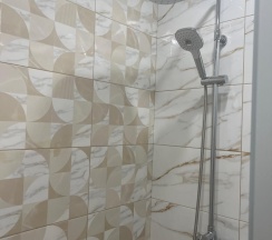 Двухкомнатный номер с балконом в Николь