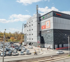 Апартаменты с 2 комнатами с балконом и с видом на город в Квартира Карамель в Центре Города