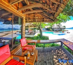 Одноместный коттедж с видом на залив в Sunset Park Resort and Spa
