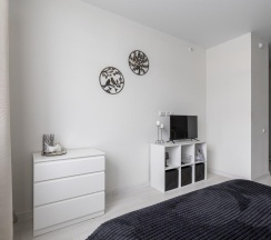 Апартаменты студия Черная лилия ApartaMIA в Семейный уголок