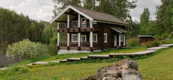 Реускула: Турбаза Forrest Lodge Karelia