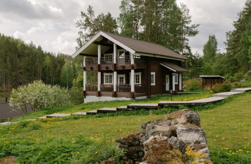 Реускула: Турбаза Forrest Lodge Karelia
