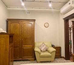 Номер стандарт с 1 двуспальной кроватью в Барский флигель