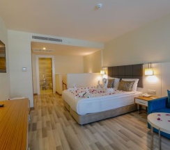 Четырёхместный номер семейный Дуплекс в Hotel Xoria Deluxe
