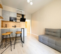 2-комнатные апартаменты люкс в Ава Салют SyncotelHome