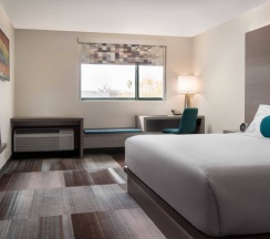 Четырёхместный номер Standard с видом на воду в Aloft Scottsdale