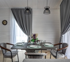 Дом у озера с одной спальней, террасой с панорамным видом на озеро и мангальной зоной в Бунин ручей