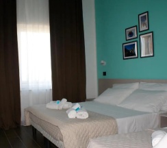 Двухместный номер Standard с частичным видом на море (2 отдельные кровати) в Hotel Palazzo Caveja