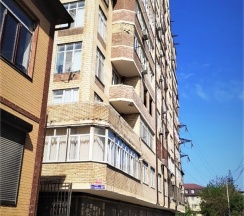 М.Горького 85Б. 1-комн.кв., 10-этаж, 128 в АнтиОтель