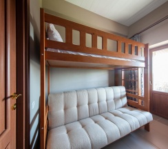 Номер люкс (с завтраком) в Kaskad house