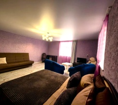 Номер комфорт семейный в Daily Home Екб