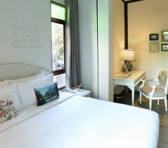Двухместный номер Mattanee Deluxe двуспальная кровать в The Raweekanlaya Hotel Bangkok