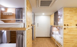 Кровать в общем номере в Sleep Z Hostel by Icon Park